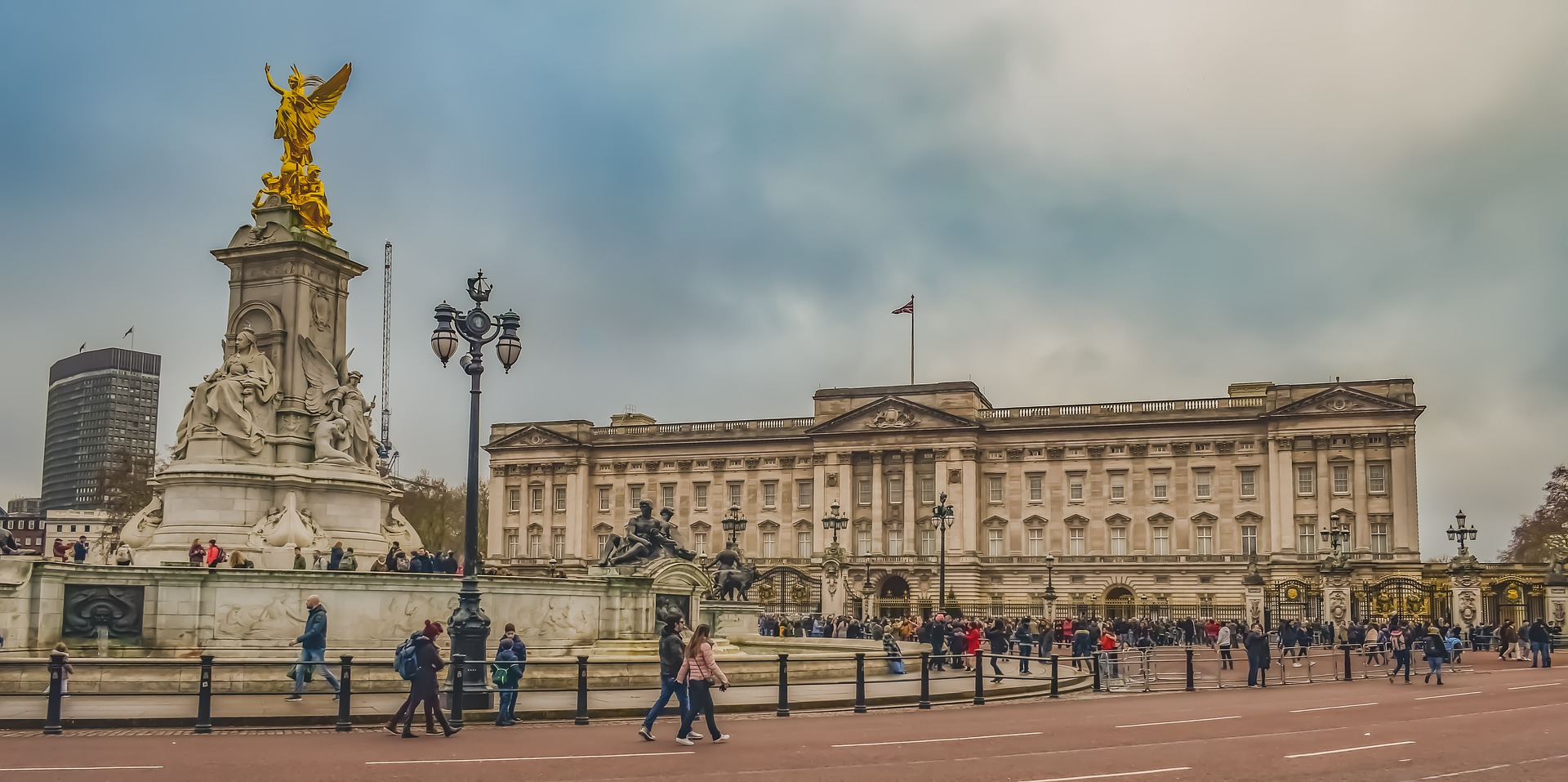running tour of london